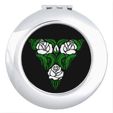 BEAUTIFUL WHITE ROSES TRIANGLE COMPACT MIRROR