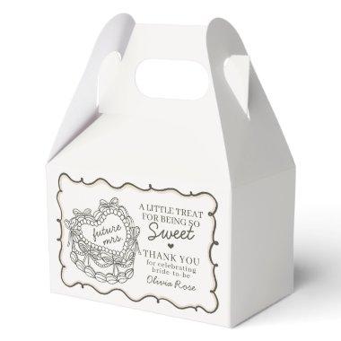 Beige Bow Retro Heart Coquette Cake  Favor Boxes