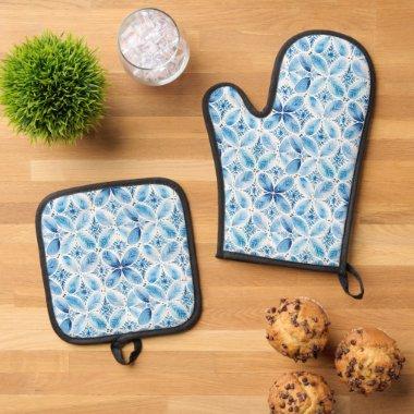 Blue White Batik Floral  Oven Mitt & Pot Holder Set