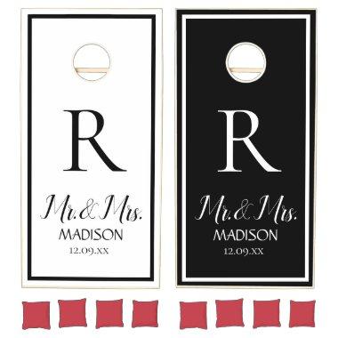 Elegant Black white Mr & Mrs Modern Wedding Cornhole Set