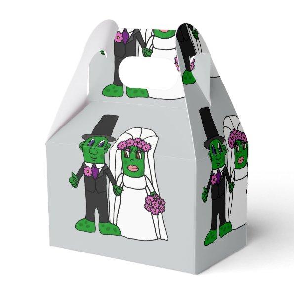 Funny Pickle Bride and Groom Wedding Cartoon Favor Box