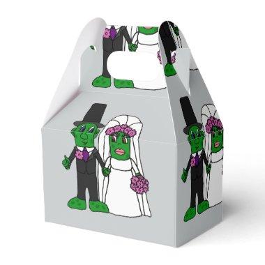 Funny Pickle Bride and Groom Wedding Cartoon Favor Boxes