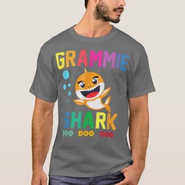 Grammie SharkGrammie Shark Lover Family Mothers Da T-Shirt