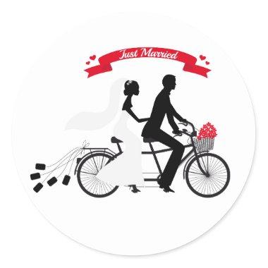 Just married bride and groom on tandem bicycle classic round sticker
