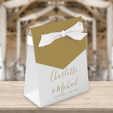 Signature Script Elegant gold Wedding Favor Box