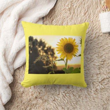 **SUNFLOWER IN THE FIELD" THROW PILLOW