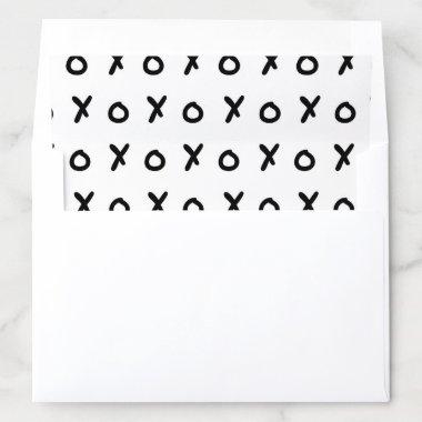 White & Black X O XO X&O's Trendy Cute Envelope Liner